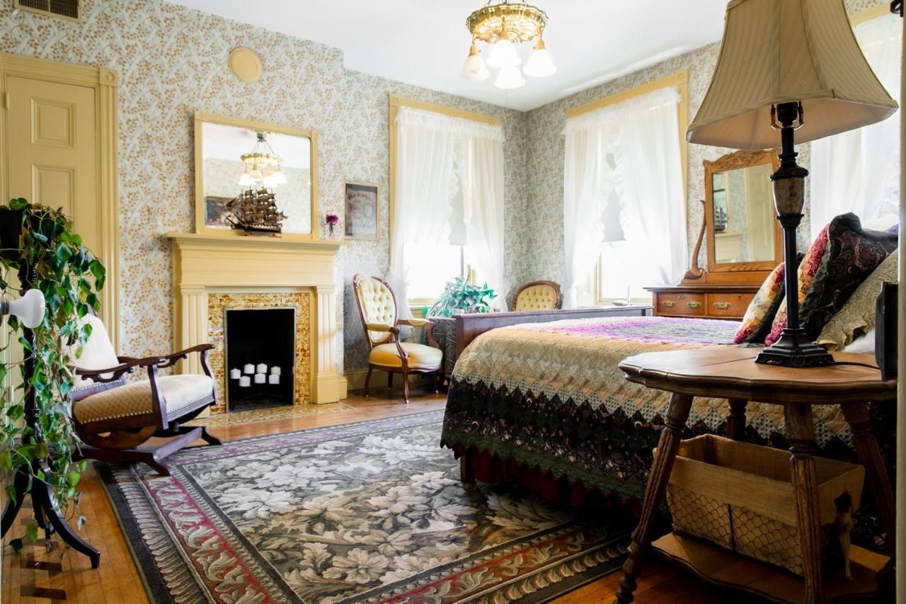 The Emig Mansion Bed & Breakfast York Exterior photo